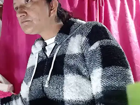 Tiff Dirty69 online show from March 6, 11:11 pm