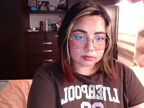 YiniBelle online show from February 10, 4:15 am