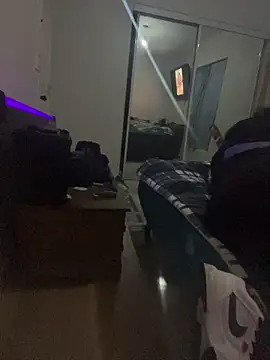 ymfg69 online show from April 21, 6:31 am