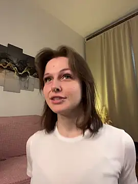 Shy Vivi online show from May 30, 1:20 pm