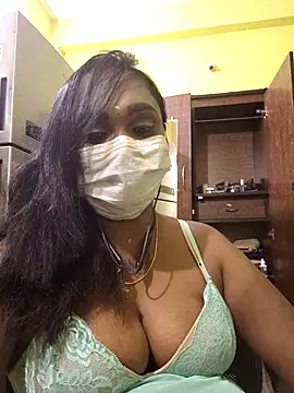 Dharshini98 online show from February 17, 5:12 pm