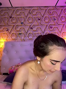 MelanyyJhonson15 online show from March 16, 3:31 am