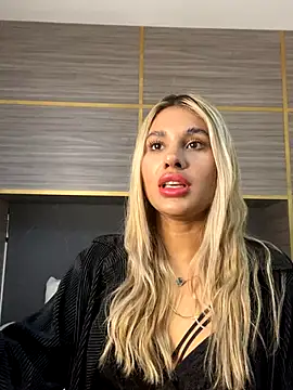 Amber-Blake online show from November 21, 3:25 pm