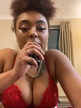 ebonybarbiegirl online show from November 13, 11:26 pm