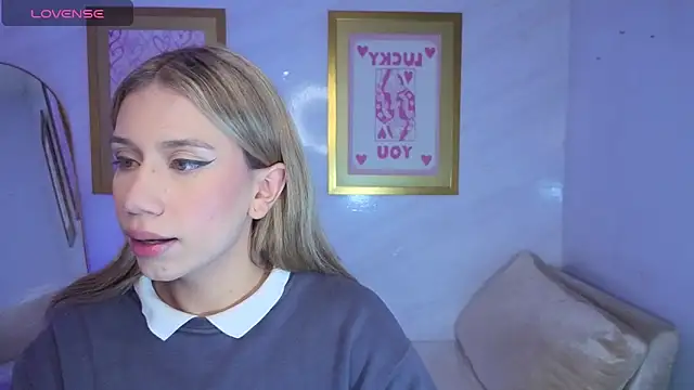 Evy Luxx v online show from March 20, 4:06 am