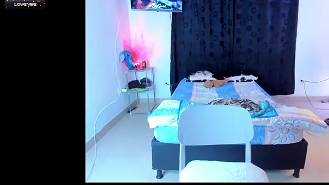 Tatiana-Jaaramillo online show from January 15, 9:10 pm