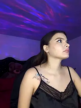 scarlethowens1 online show from November 22, 6:38 am