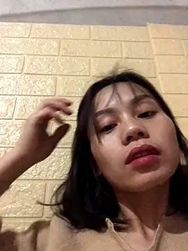 Trangbabylove online show from January 8, 11:31 pm