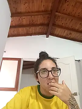 Melinerd online show from November 19, 8:42 pm