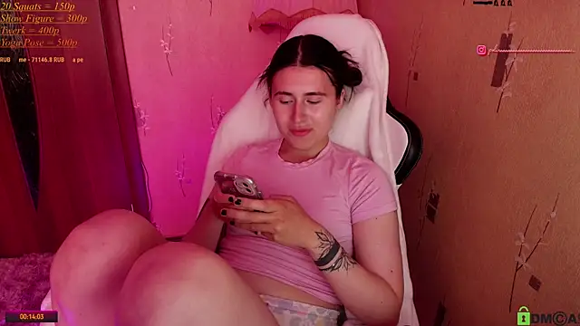 KristinaScott online show from June 1, 2:41 pm