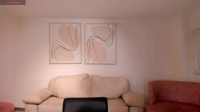 HaileyRoss  online show from February 18, 11:42 am