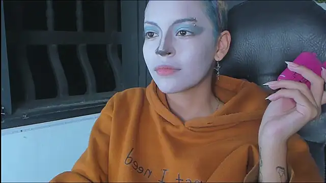 Anny Kiitty online show from November 24, 4:14 am