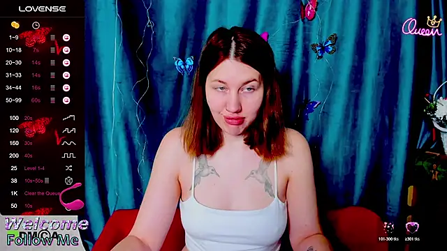 LillyRayRay online show from December 18, 2:27 am