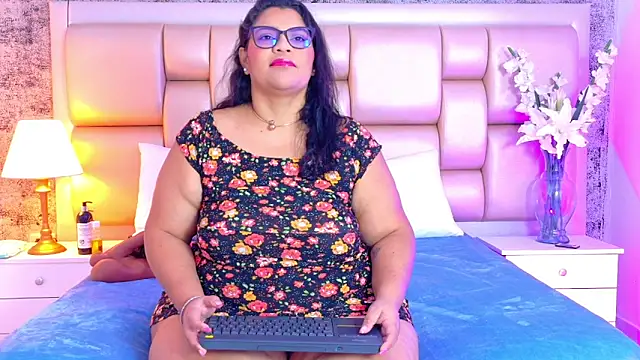 SelennaCooper online show from February 20, 11:56 am