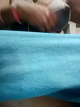 CUTE 123X online show from January 12, 5:29 pm