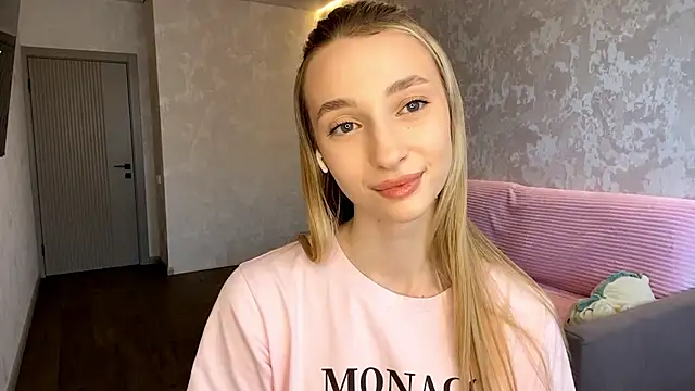 NikyHelton online show from November 18, 7:42 am