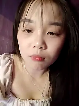 Baa-bee22 online show from May 17, 2:44 am