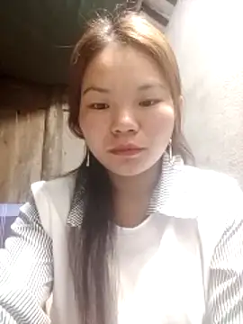 yu-zhen online show from February 10, 11:30 pm