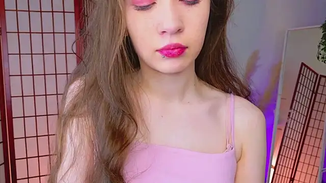 SilentLily online show from January 5, 8:45 pm