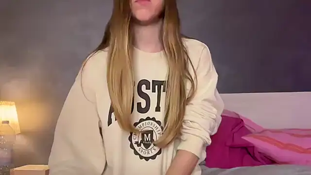 Martimartinaxx online show from April 16, 9:14 pm