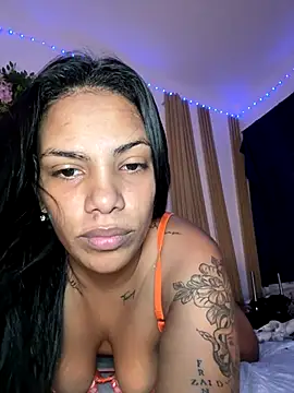 ArielleMillerr- online show from November 28, 5:27 pm