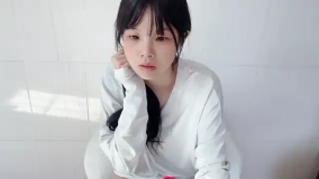 bunny-- online show from November 29, 5:33 am