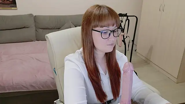 Foxy-lady online show from November 2, 11:30 pm