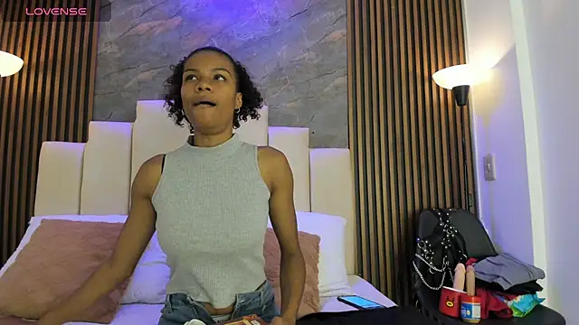 catiusca reyes 03 online show from April 10, 2:56 pm