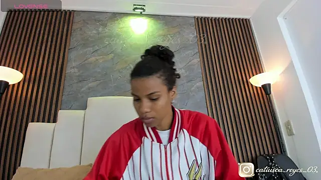 catiusca reyes 03 online show from April 17, 11:12 am