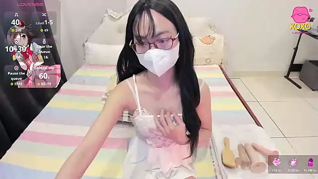 Teahyee online show from January 15, 2:56 pm