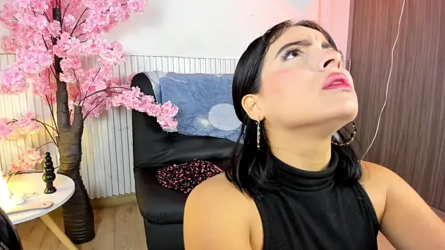 Nicole diaz7 online show from November 24, 1:13 pm