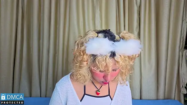 ahsly Zam online show from February 19, 3:17 am