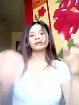 quynhquynh  online show from November 21, 5:20 am