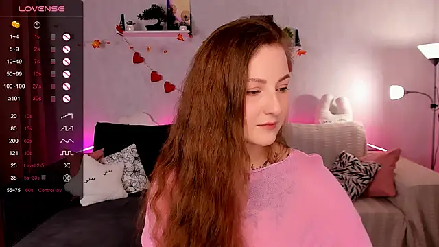 velvet cherry  online show from November 23, 9:11 am