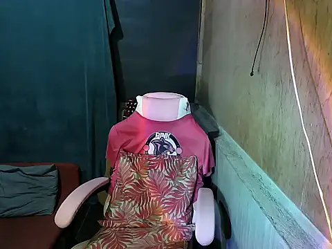 saucy elj online show from March 19, 8:46 pm