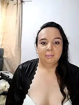 Ivonne 17 online show from November 20, 5:25 pm