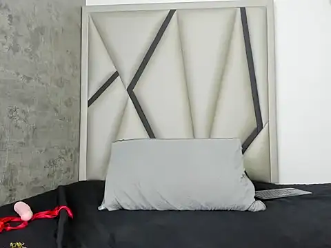 Lory-2023 online show from November 26, 10:00 pm