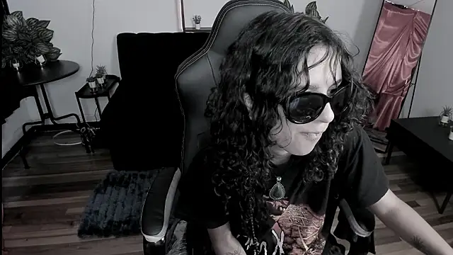 gummo  online show from February 17, 8:19 pm