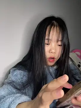 Kiee-lee online show from March 2, 3:30 pm