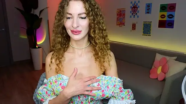 Anna  Herrera online show from April 1, 9:45 pm