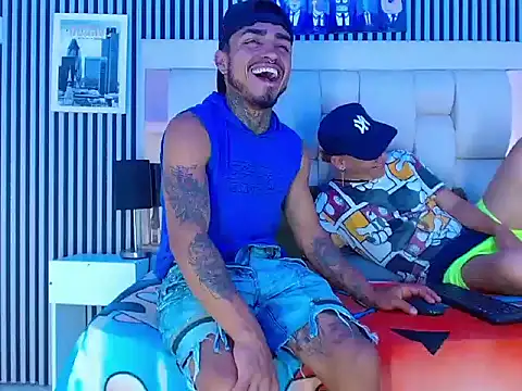 Hot Latino x online show from November 29, 3:32 am