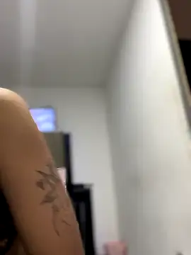 Maddy evill online show from December 4, 11:38 pm