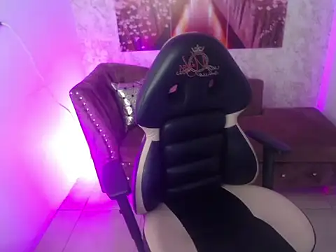 Aylanny m online show from January 7, 1:58 pm