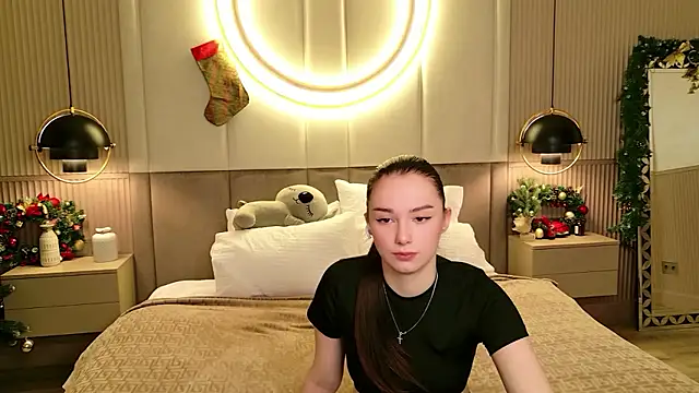 Amber Bond online show from January 7, 6:06 am