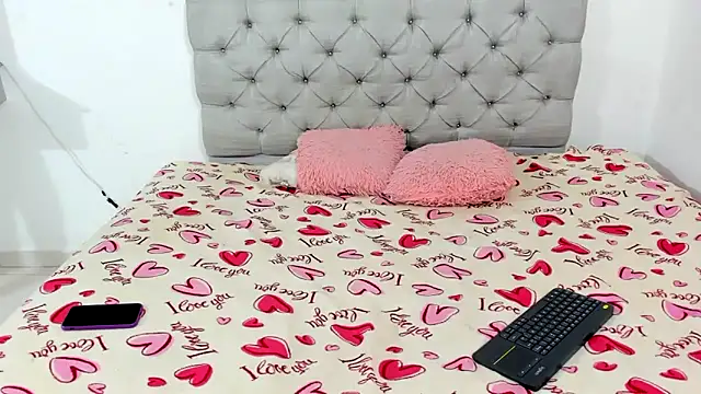 Briitney tovar online show from December 16, 3:56 am