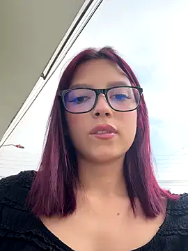 l0lita swee online show from November 21, 10:12 pm