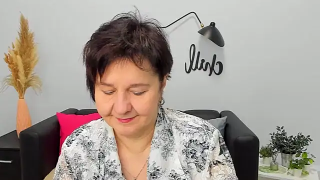 EveRalphes online show from December 2, 7:21 am