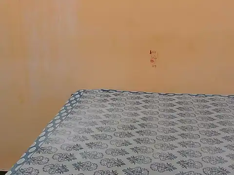 Honey Baby1 online show from April 1, 5:52 am