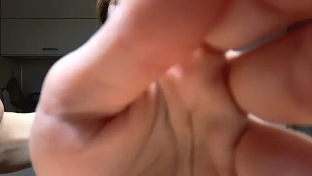 ElfriedaZwack online show from April 4, 6:29 pm