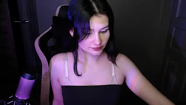 Moon raven online show from February 23, 7:35 pm